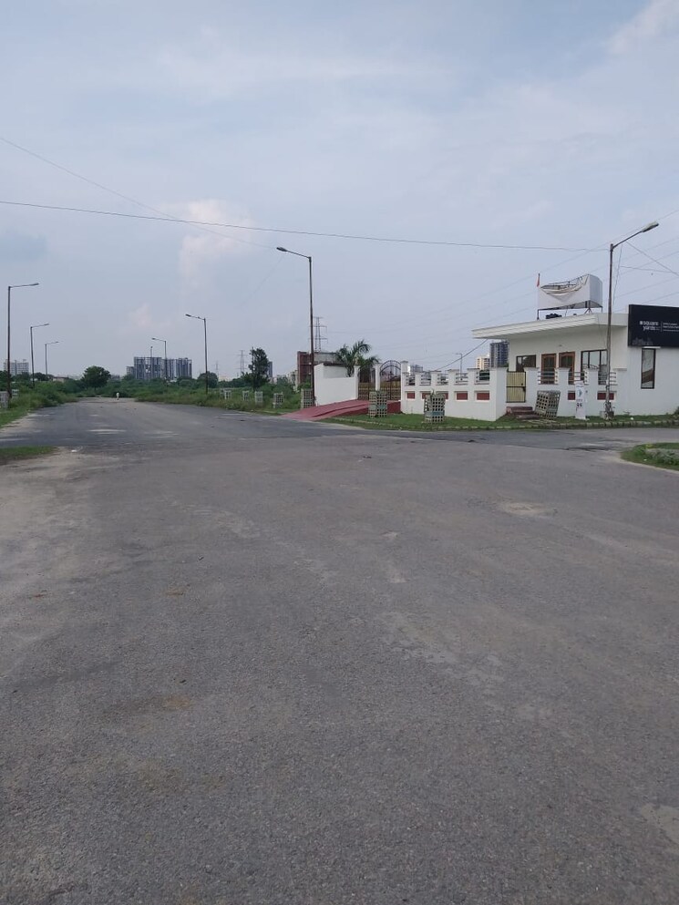 Exterior View, sector 76  250 Sq.Yd. Plot In Sector 76 Faridabad 9267051