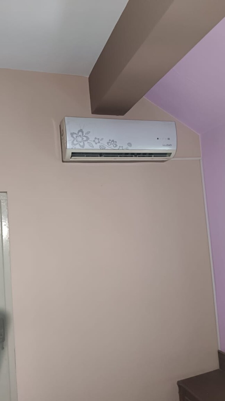 Room, satellite 4 Bedroom 3200 Sq.Ft. Villa In Satellite Ahmedabad 9267079