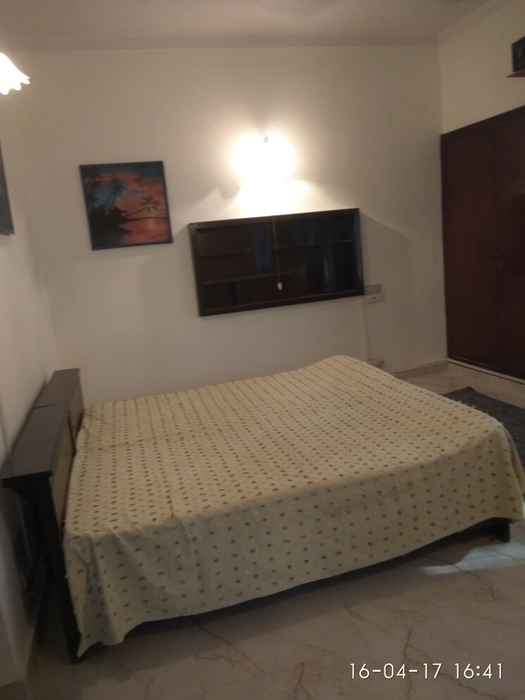 Bedroom, green park extension 3 Bedroom 2799 Sq.Ft. Builder Floor In Green Park Extension Delhi 9267077