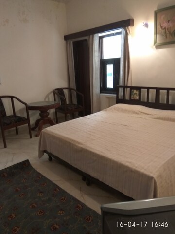 Bedroom in 3 BHK Builder Floor at Green Park Extension – for Rent