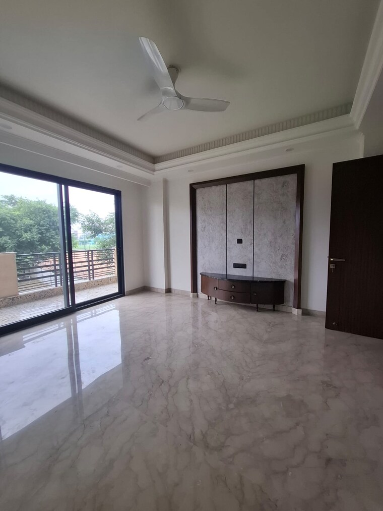 Room, ss-southend-floors 3.5 Bedroom 1940 Sq.Ft. Builder Floor In South City 2 Gurgaon 9267083