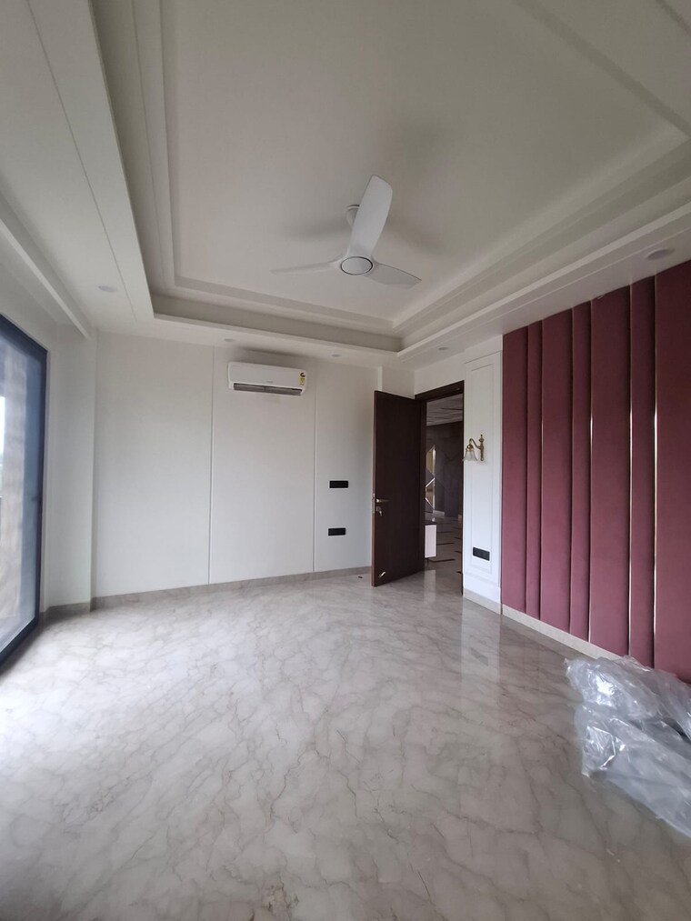 Room, ss-southend-floors 3.5 Bedroom 1940 Sq.Ft. Builder Floor In South City 2 Gurgaon 9267083