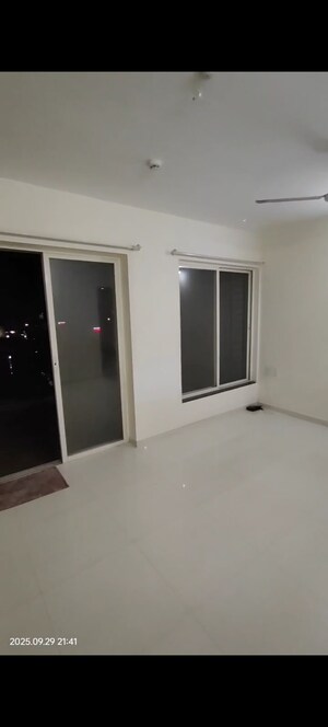 Room in 2 BHK Apartment at 5 Star Royal Grande, Wakad – for Rent