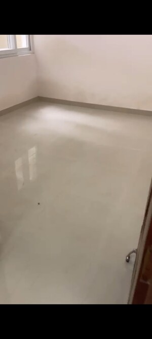 Room in 3 BHK Builder Floor at Greater Kailash ii – for Rent