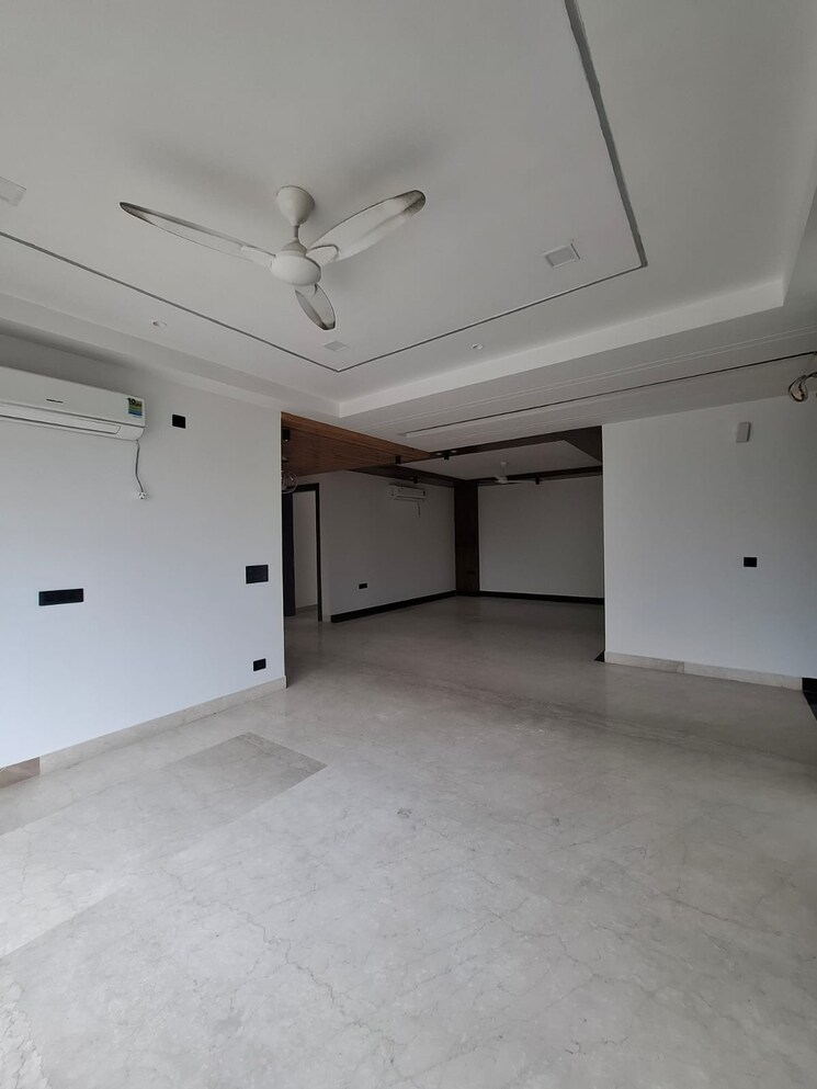 Room, ss-southend-floors 4 Bedroom 2900 Sq.Ft. Builder Floor In South City 2 Gurgaon 9267139