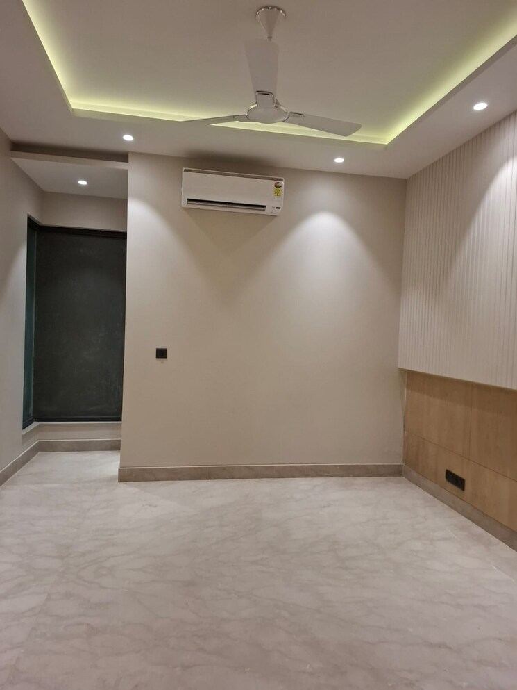 Room, ss-southend-floors 4 Bedroom 2200 Sq.Ft. Builder Floor In South City 2 Gurgaon 9267182