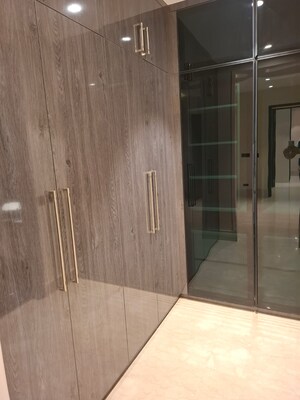 Building Lobby in 4 BHK Builder Floor at SS Southend Floors, South City 2 – for Sale