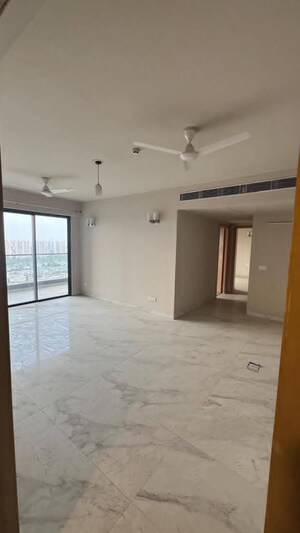Room in 3 BHK Apartment at M3M Heights, Sector 65 – for Sale