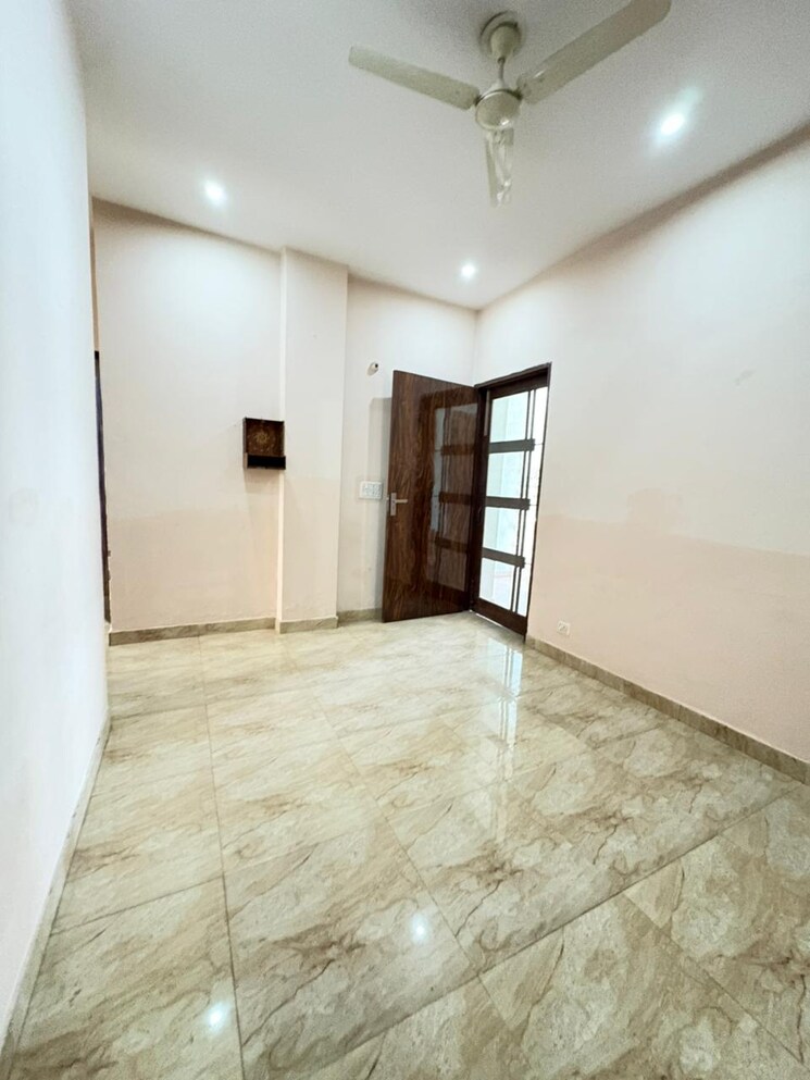 Room, dhakoli 2 Bedroom 1500 Sq.Ft. Apartment In Dhakoli Zirakpur 9267155