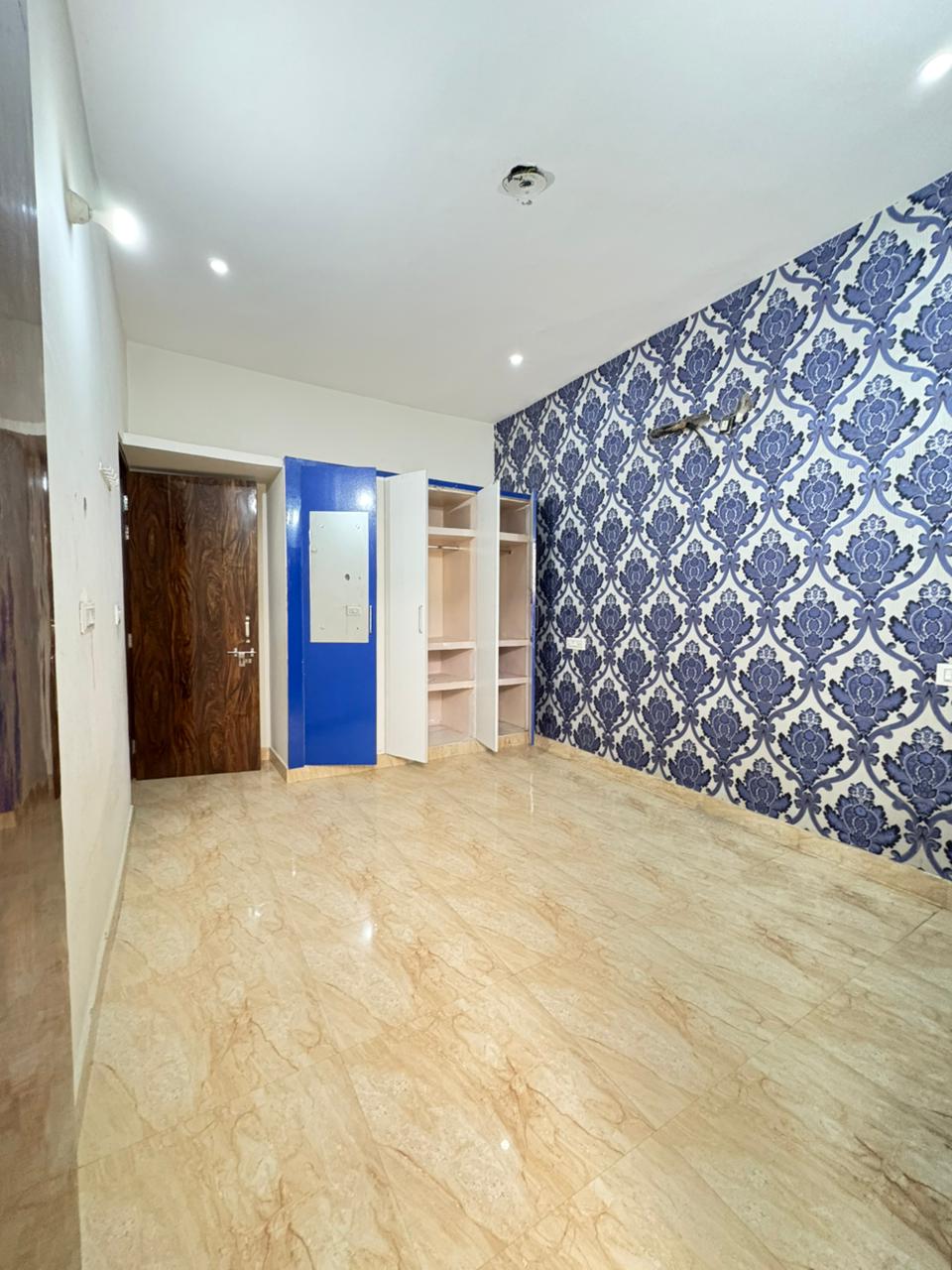 2 BHK Apartment For Rent in Dhakoli