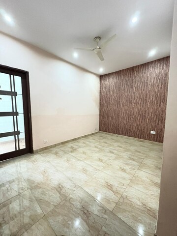 Room in 2 BHK Apartment at Dhakoli – for Rent