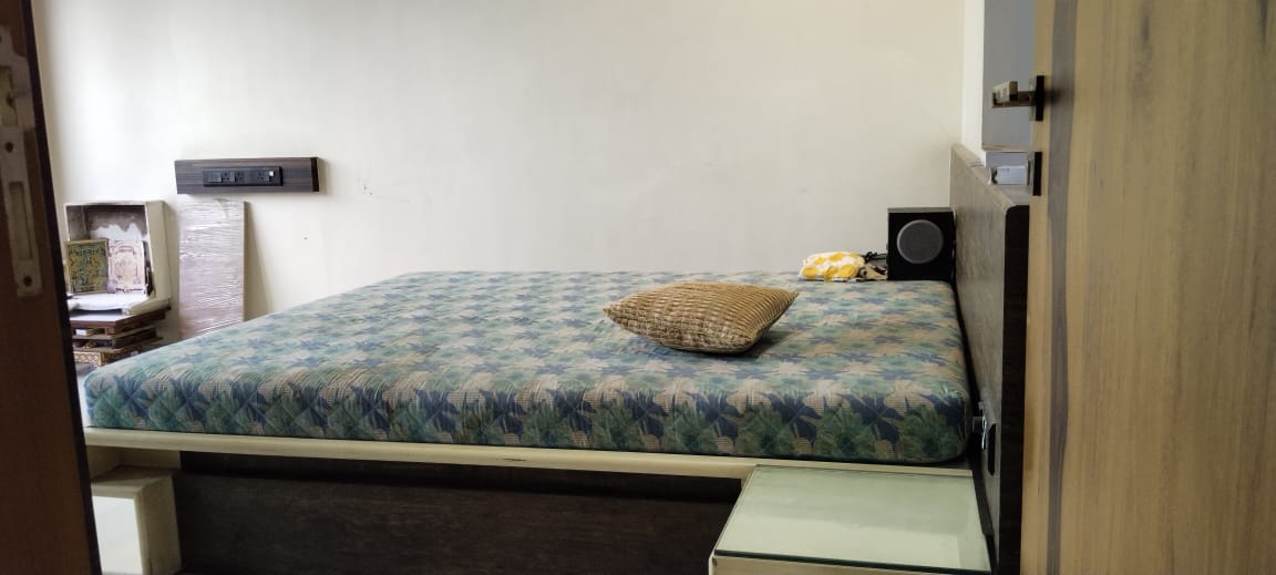 2 BHK + Pooja Room,Servant Room,Study Room,Extra Room Apartment For Rent in Falcon Castle