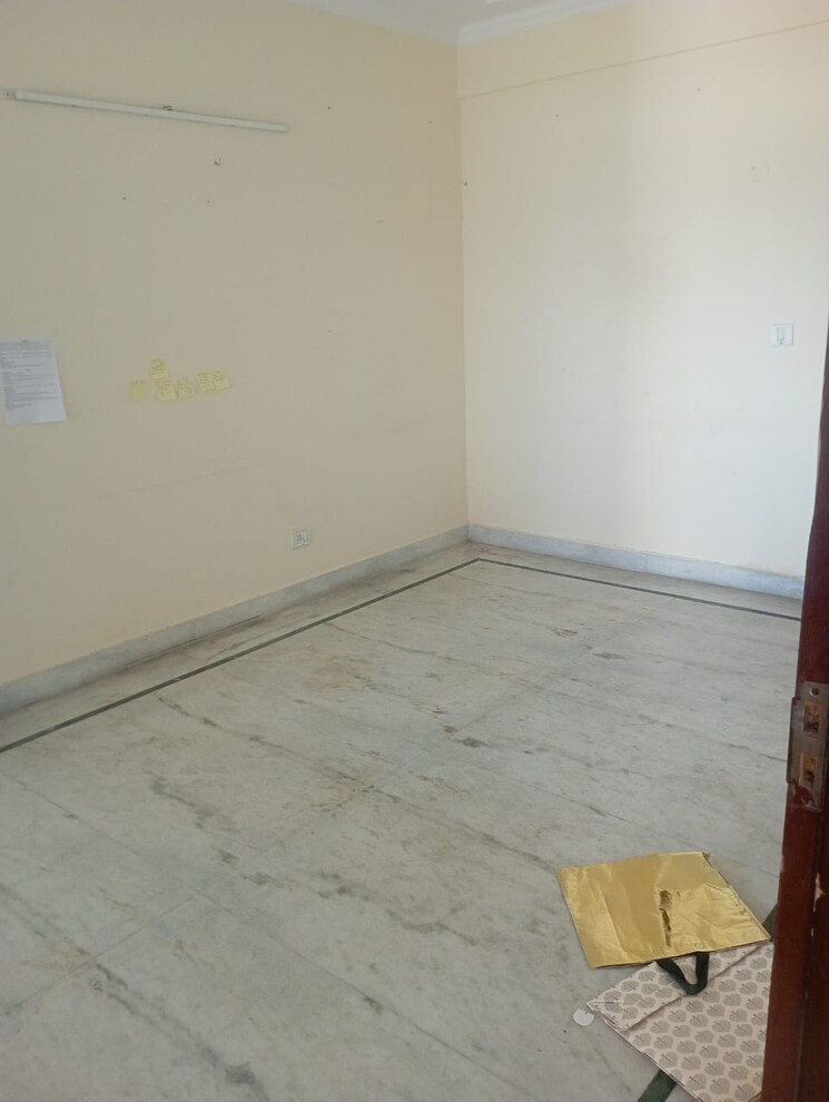 Room, dwarka 4 Bedroom 2200 Sq.Ft. Apartment In Dwarka Delhi 9267220