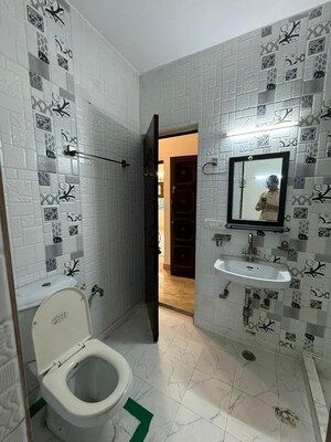 Bathroom in 3 BHK Builder Floor at Panchsheel Enclave – for Rent