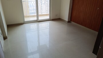 Room in 3 BHK Apartment at Mahagun Mywoods, Sector 16c Greater Noida – for Rent