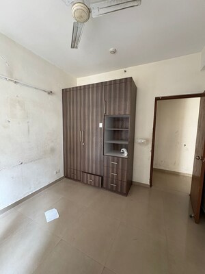 Room in 3 BHK Apartment at Mahagun Mywoods, Sector 16c Greater Noida – for Rent