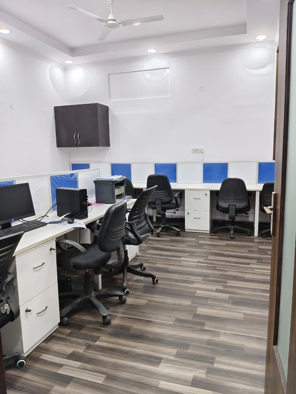 Office Space For Rent in Sector 63