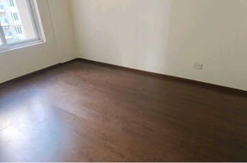 Room in 3 BHK Apartment at 3C Orris Greenopolis, Sector 89 – for Sale