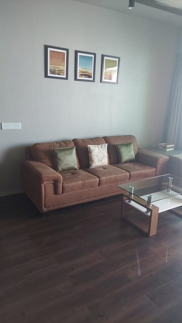 2 BHK Apartment For Rent in Lodha Vista, Lower Parel