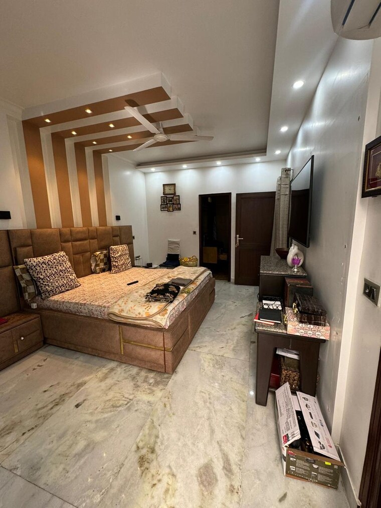 Living Room, greater kailash i 3 Bedroom 2200 Sq.Ft. Builder Floor In Greater Kailash I Delhi 9267283
