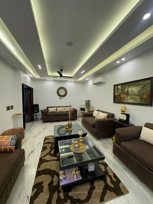 Gym in 3 BHK Builder Floor at Greater Kailash I – for Rent