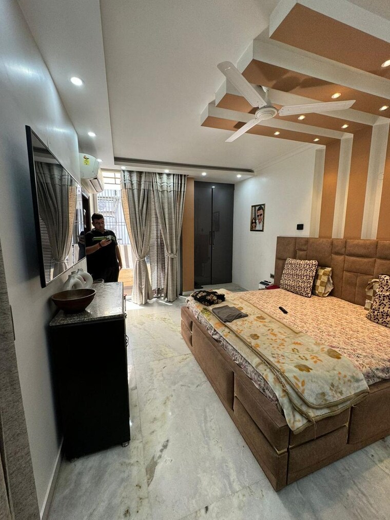 Bedroom, greater kailash i 3 Bedroom 2200 Sq.Ft. Builder Floor In Greater Kailash I Delhi 9267283