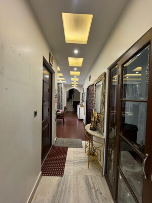 Building Lobby in 3 BHK Builder Floor at Greater Kailash I – for Rent