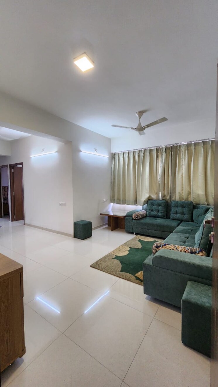 Living Room, vishwanath-maher-homes-4 3 Bedroom 1750 Sq.Ft. Apartment In Shela Ahmedabad 9267265