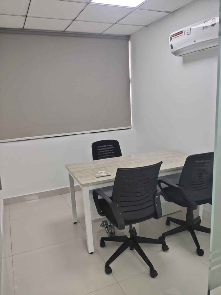 Team Area, old palasia Commercial Office Space 2000 Sq.Ft. In Old Palasia Indore 9267267
