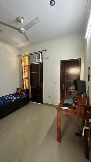 Living Room in 3 BHK Builder Floor at Gail CGHS, Sector 56 – for Rent
