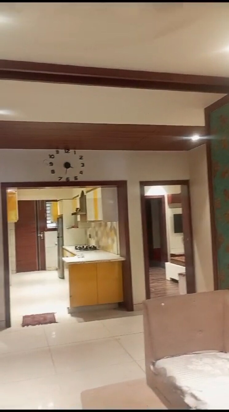 Living Room, puri-vip-floors 3 Bedroom 300 Sq.Yd. Apartment In Sector 81 Faridabad 9267323