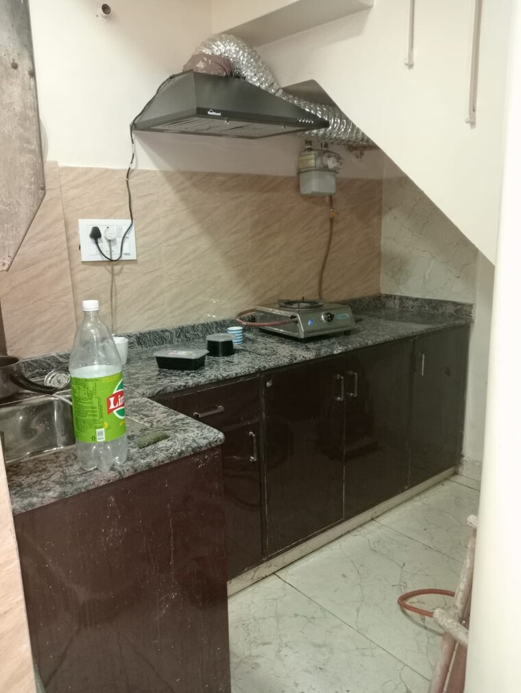 Kitchen, greater kailash 3 Bedroom 1800 Sq.Ft. Builder Floor In Greater Kailash Delhi 9267336