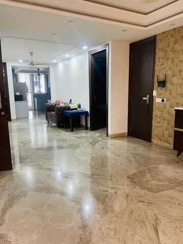  Shop For Sale in Sushant Tower, Sector 56