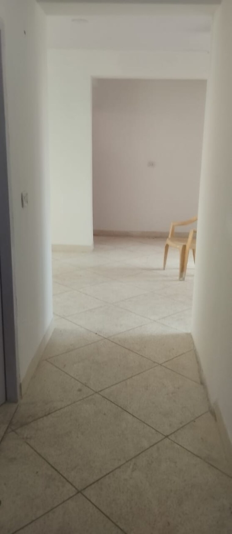 Room, dwarka 3 Bedroom 1600 Sq.Ft. Apartment In Dwarka Delhi 9267358