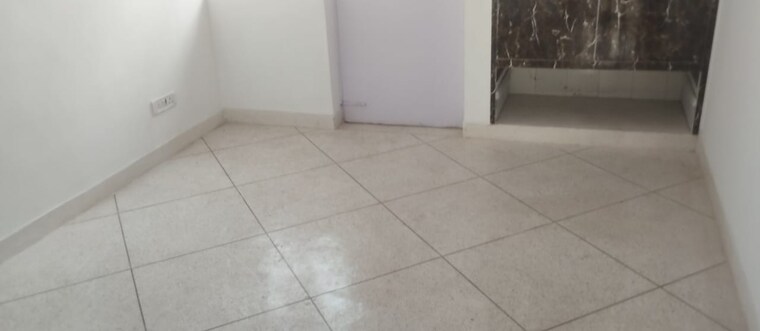 Room, dwarka 3 Bedroom 1600 Sq.Ft. Apartment In Dwarka Delhi 9267358