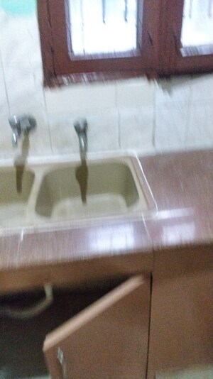 Furnished Amenities in 3 BHK Apartment at Dwarka – for Rent