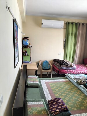 Furnished Amenities in 3 BHK Apartment at Dwarka – for Rent