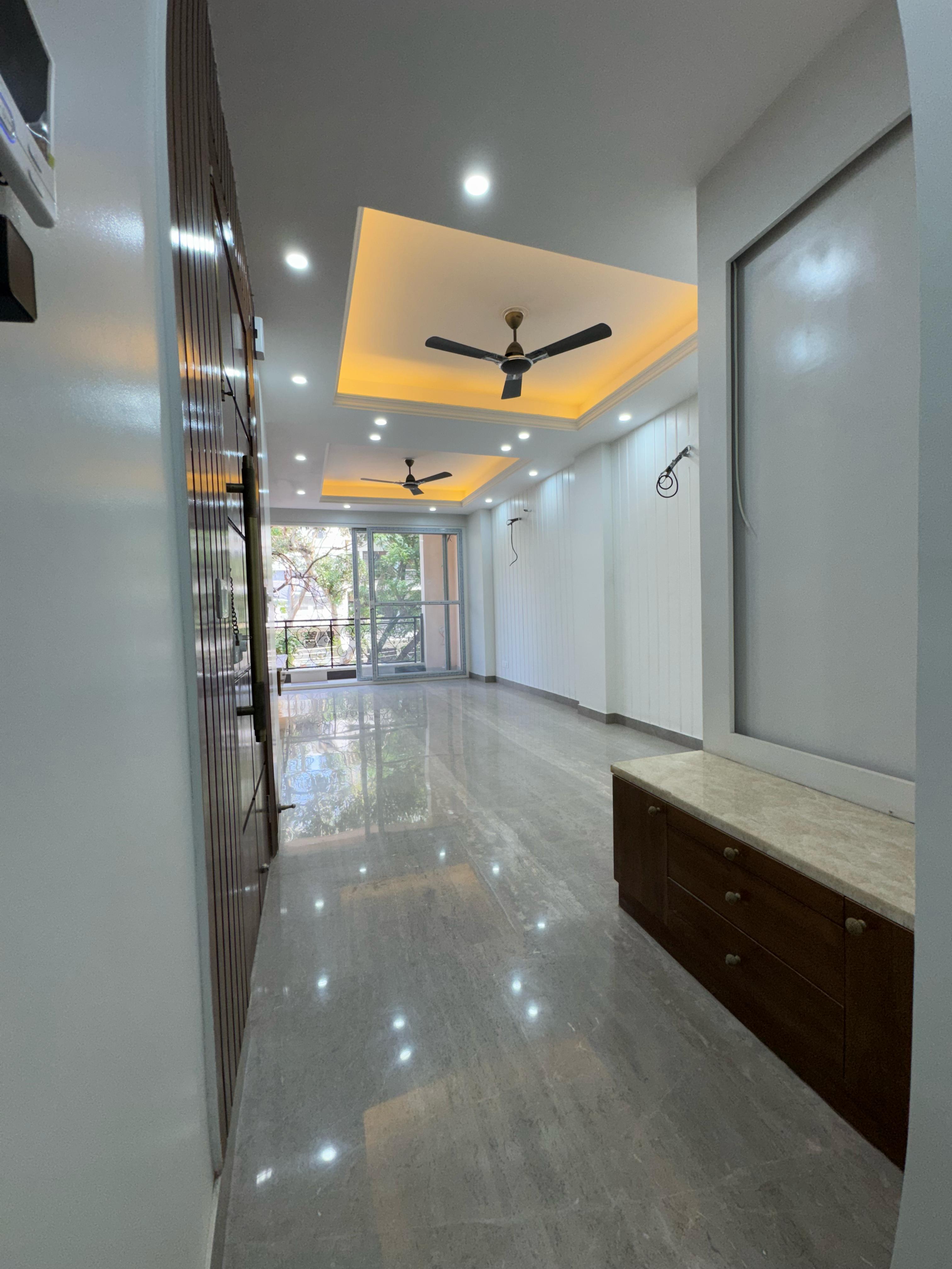 3 BHK + Pooja Room,Extra Room Builder Floor For Sale in Cr Park 