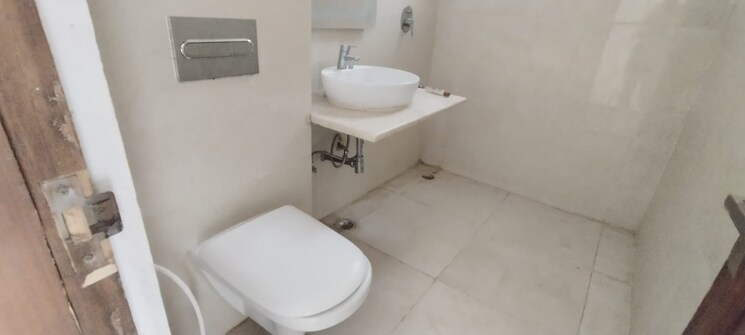 Bathroom, ss-almeria 3.5 Bedroom 2000 Sq.Ft. Apartment In Sector 84 Gurgaon 9267349