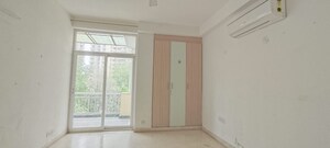 Room in 3.5 BHK Apartment at SS Almeria, Sector 84 – for Sale