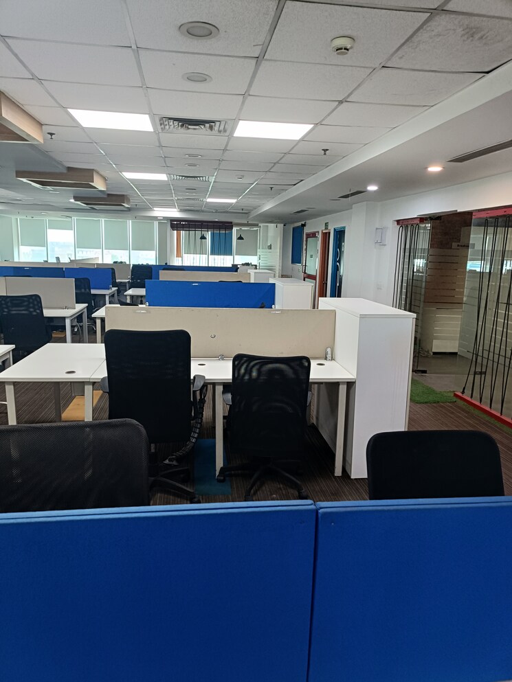 Team Area, sector 16 Commercial Office Space 5500 Sq.Ft. In Sector 16 Gurgaon 9267441
