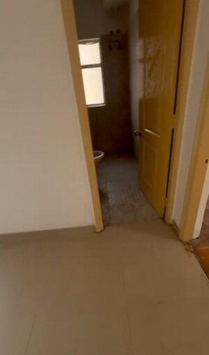 Room in 2 BHK Apartment at Paras Tierea, Sector 137 – for Sale