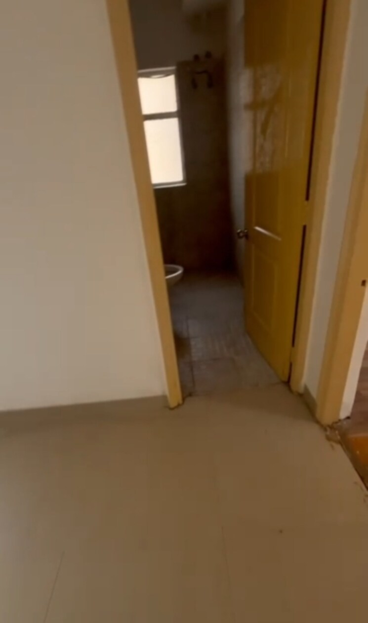 Room, paras-tierea 2 Bedroom 825 Sq.Ft. Apartment In Sector 137 Noida 9267397