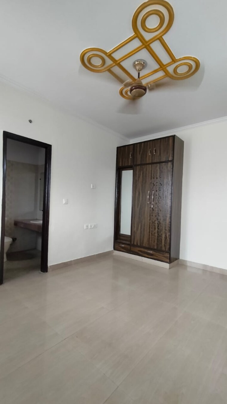 Room, dwarka 3 Bedroom 1850 Sq.Ft. Apartment In Dwarka Delhi 9267436