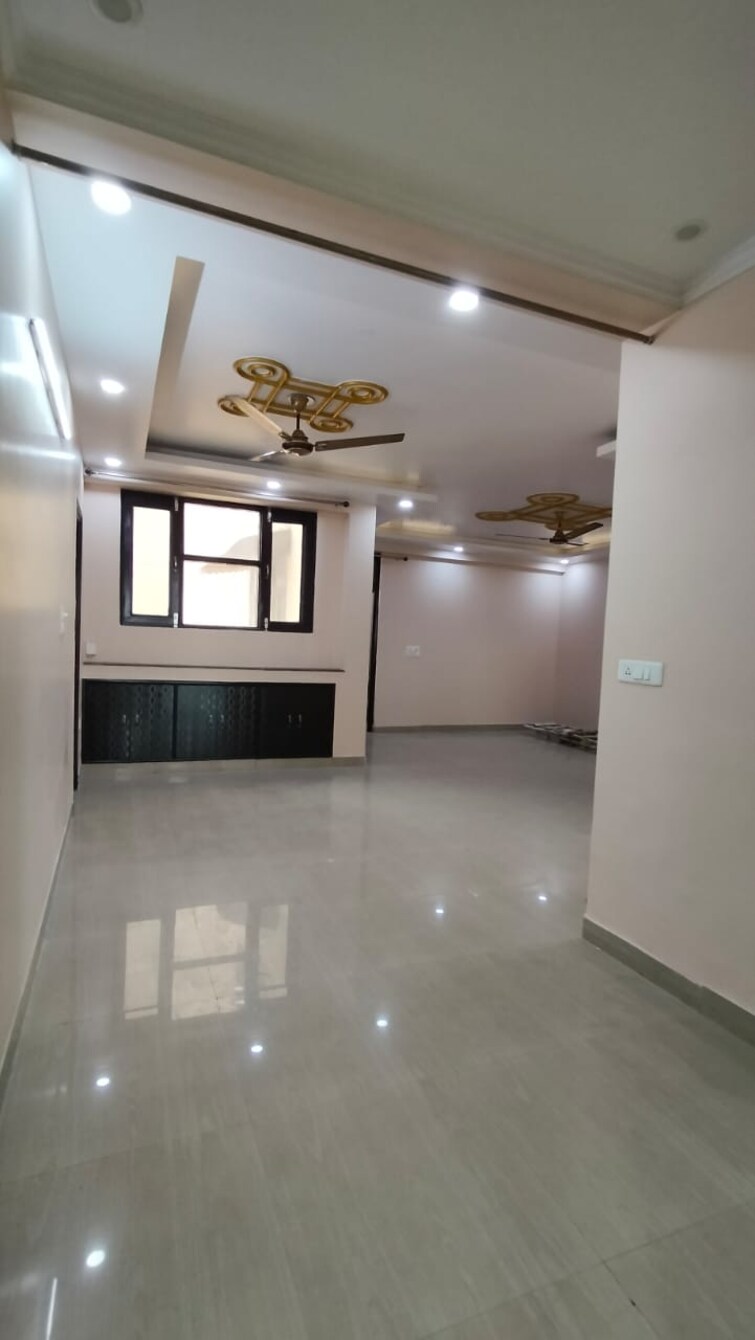 Cover Image, dwarka 3 Bedroom 1850 Sq.Ft. Apartment In Dwarka Delhi 9267436