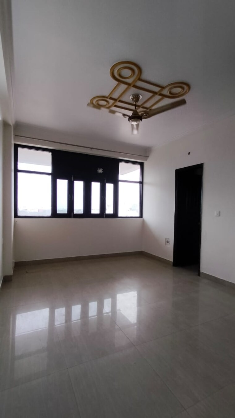 Room, dwarka 3 Bedroom 1850 Sq.Ft. Apartment In Dwarka Delhi 9267436