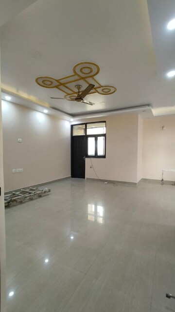 Room in 3 BHK Apartment at Dwarka – for Rent