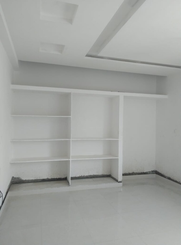 Room, dilsukh nagar 3 Bedroom 2300 Sq.Ft. Apartment In Dilsukh Nagar Hyderabad 9267400