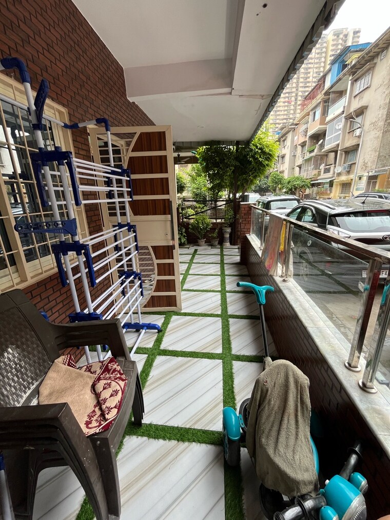 Balcony, shipra-suncity 2 Bedroom 1200 Sq.Ft. Apartment In Vaibhav Khand Ghaziabad 9267440