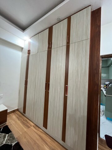 Room in 2 BHK Apartment at Shipra Suncity, Vaibhav Khand – for Sale